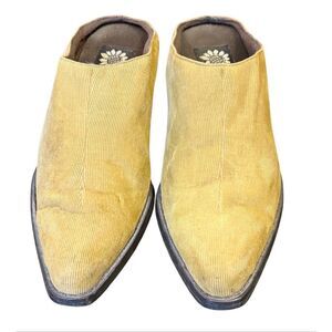 Yellow Box Corduroy Slip-On Mules Tan Sz. 7 Pointed Toe Boho Western